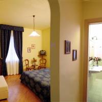 Triple Room with Garden View