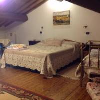 Two-Bedroom Apartment - Split Level