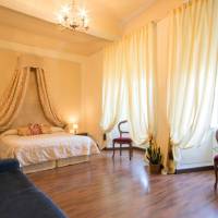 Quintuple Room