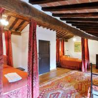 Twin Room with Private External Bathroom