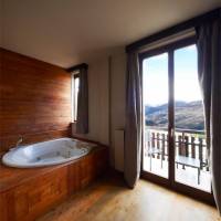 Deluxe Double Room with Spa Bath 