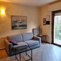 One-Bedroom Apartment with Balcony