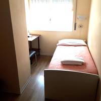 Single Room with Private External Bathroom