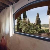 Standard One-Bedroom Apartment (2 Adults)