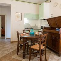 Two-Bedroom Apartment (5 Adults)