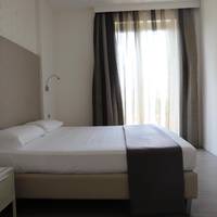 Comfort Double Room with lateral Sea View