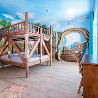 Family Room with Side Sea View
