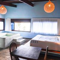 Deluxe Suite with Spa Bath