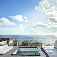 Villa with Sea View