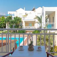 Superior Studio with pool view 