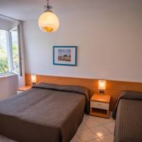 One-Bedroom Apartment (5 Adults)