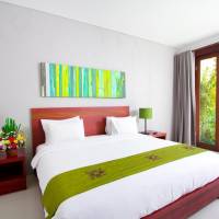 Two-Bedroom Apartment with Pool Acces