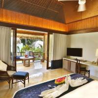 Suite with Garden View