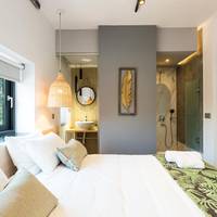 Two-Bedroom Suite Swim Up