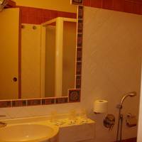 Double Room (1 Adult)