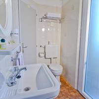 Economy Triple Room