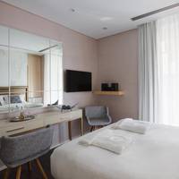 Two-Bedroom Suite with Old Town view and Balcony