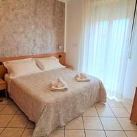 One-Bedroom Apartment (4 Adults)