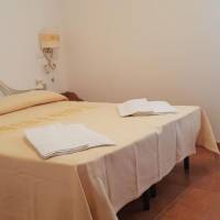 Economy Two-Bedroom Apartment (5 Adults)