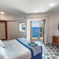 Suite with Sea View