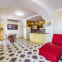 Apartment with Terrace - Separate Building