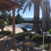 2 Bedroom Apartment with Sea View