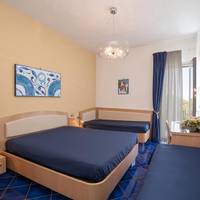 Quadruple Room with Sea View and Private Balcony