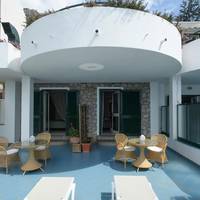 Double Room with Shared Terrace and Sea View