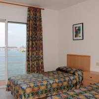 One-Bedroom Apartment with Sea View