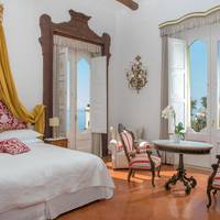 Deluxe Suite with Sea View