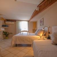 Comfort Triple Room with Balcony