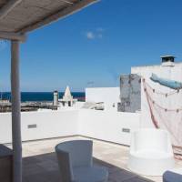 Apartment with Terrace and Sea View