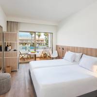 The Innside Room with Pool View