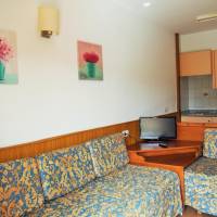 One-Bedroom Apartment with Pool View