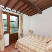 One-Bedroom Holiday Home