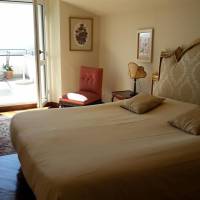 Superior One-Bedroom Apartment