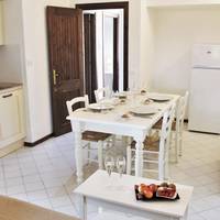 Standard Two-Bedroom Apartment (6 Adults)