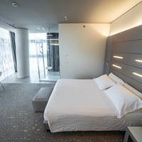 Deluxe Double Room with Shower