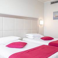 Twin Room - Non-Smoking