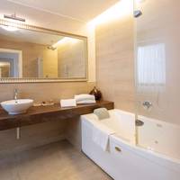 Suite with Jacuzzi