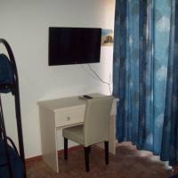 Quadruple Room with Private External Bathroom