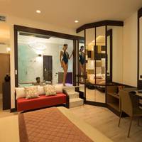 Suite with Spa Bath