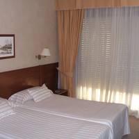 Standard Triple Room with Terrace