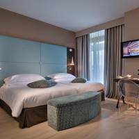 Superior Deluxe Double or Twin Room 