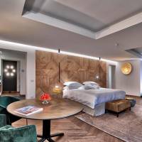 Vital Design Executive Suite with Sauna