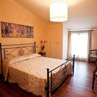 One-Bedroom Apartment (3 Adults) with Mountain View