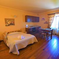 One-Bedroom Apartment (4 Adults) with Mountain View