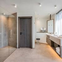 One-Bedroom Suite with Sauna