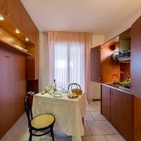 Two Connecting Double Rooms with Kitchenette