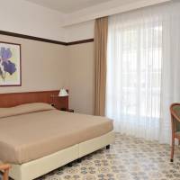 Double Room with Side Sea View and Beach Package